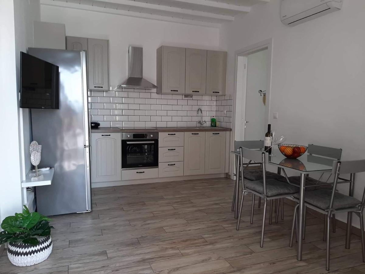 Apartamento Alisachni Kini Exterior foto