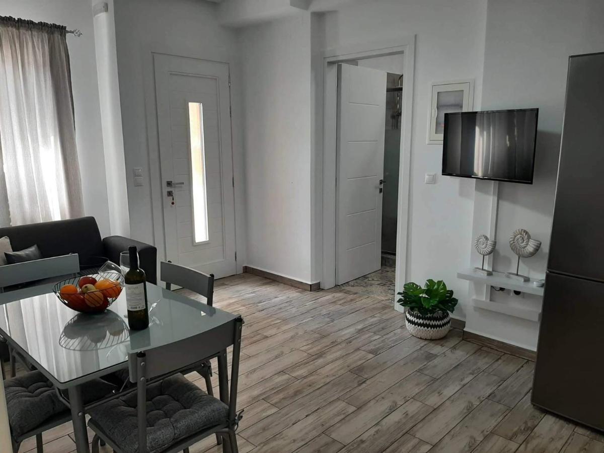 Apartamento Alisachni Kini Exterior foto