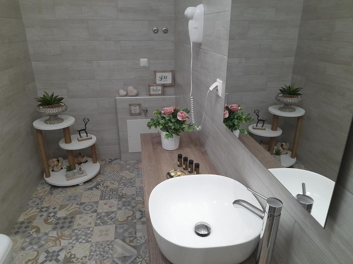Apartamento Alisachni Kini Exterior foto